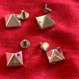 Rockstuds replacement studs